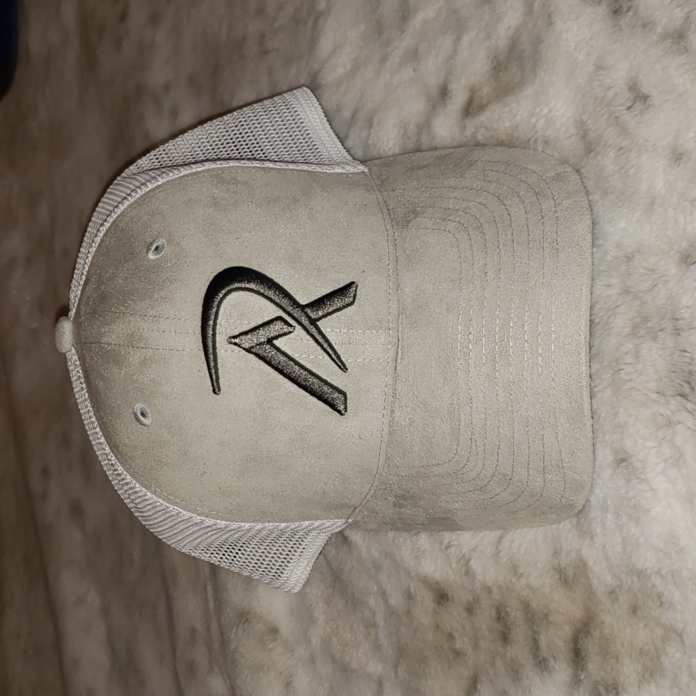 Reali Hat
